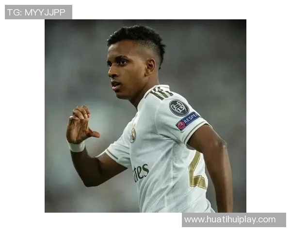 德转评选年度最佳右边锋候选人揭晓杜埃奥利塞萨拉赫亚马尔入围