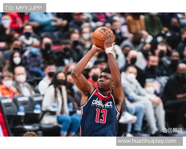 卡梅隆托马斯在进攻中偏爱持球突破而非迅速决策的表现分析 卡梅隆托马斯在进攻中偏爱持球突破而非迅速决策的表现分析